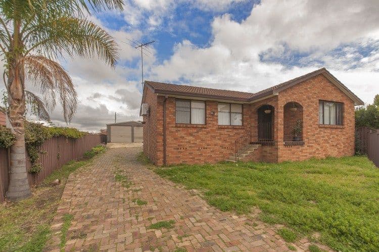 4 Dove Place, HINCHINBROOK NSW 2168, Hinchinbrook - Image 1