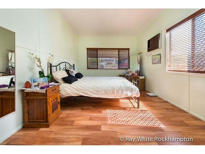 43 West Street, THE RANGE QLD 4700, The Range - Thumbnail 7