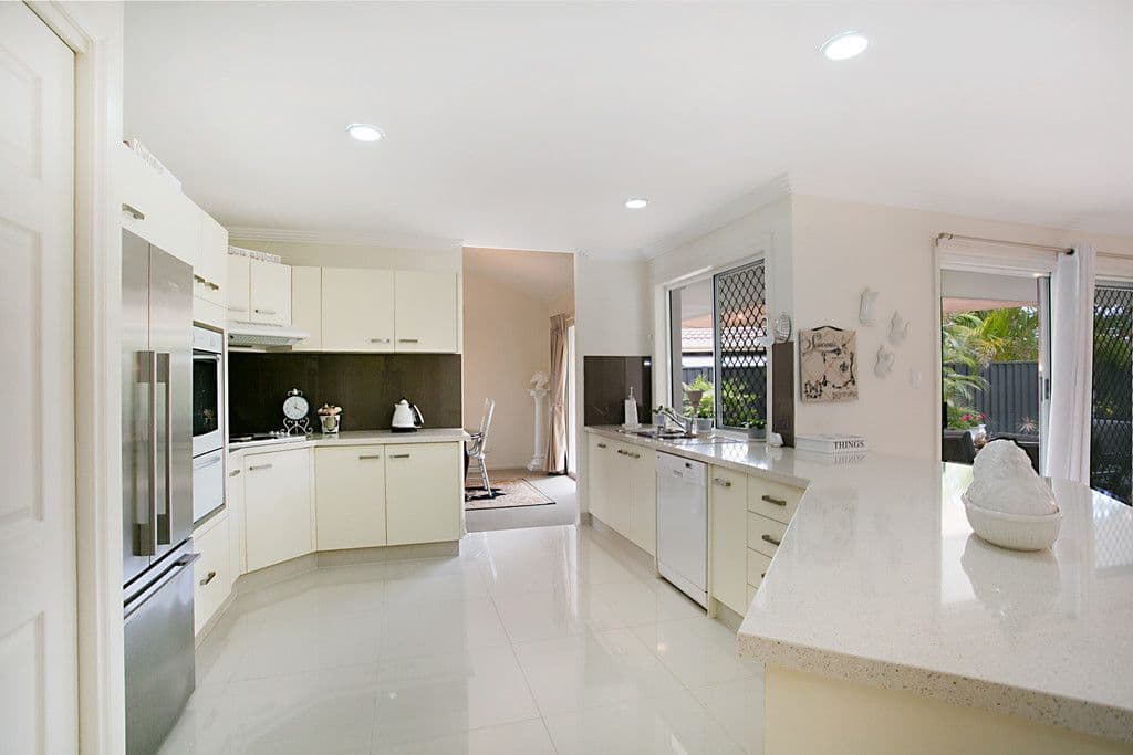 57 Auk Avenue, Burleigh Waters QLD 4220, Burleigh Waters - Thumbnail 5