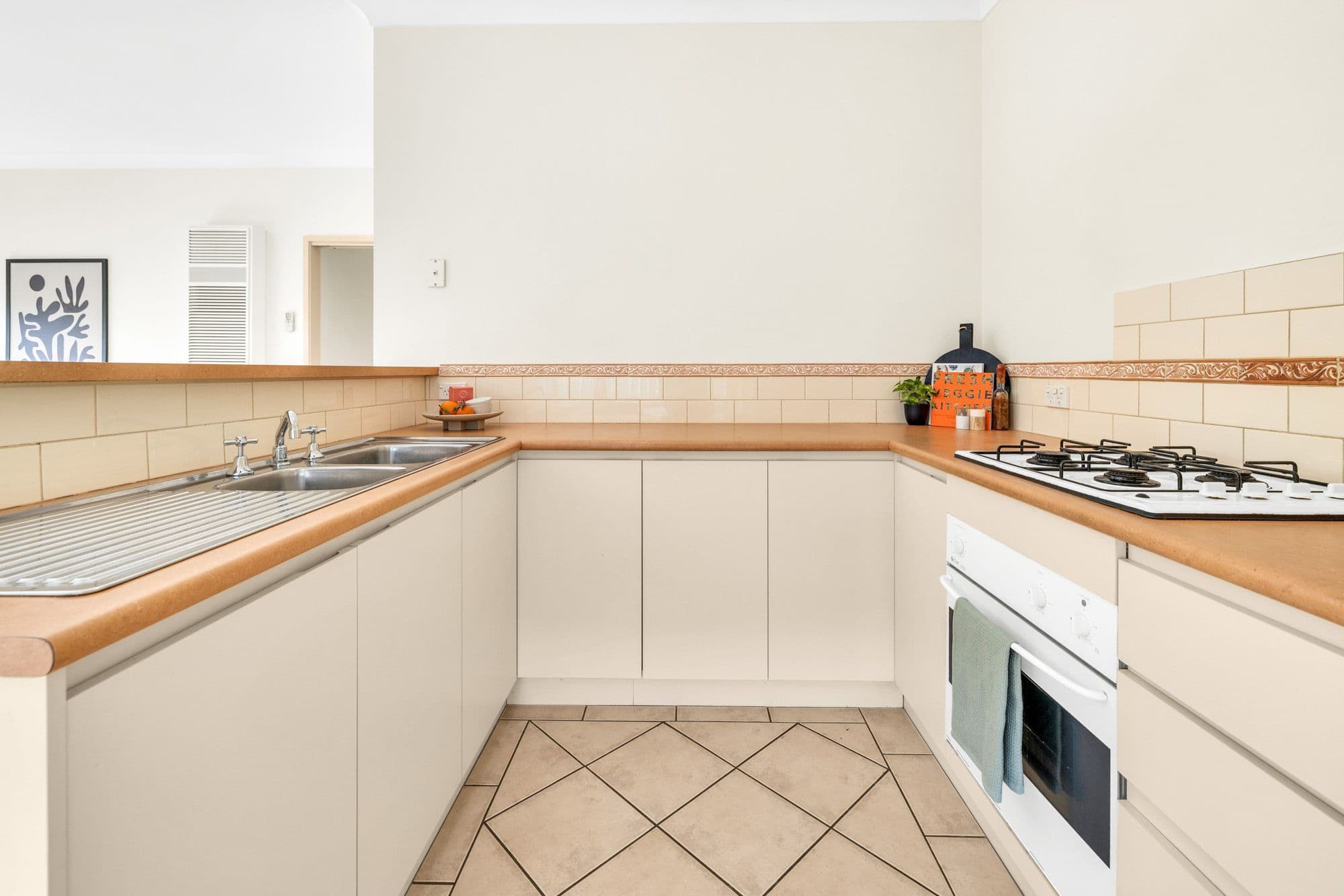 23 Bromley Street, Wyndham Vale VIC 3024, Wyndham Vale - Thumbnail 4