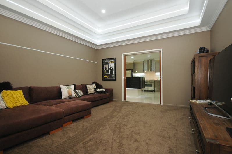 10 Daniells Close, Middle Ridge QLD 4350, Middle Ridge - Thumbnail 2