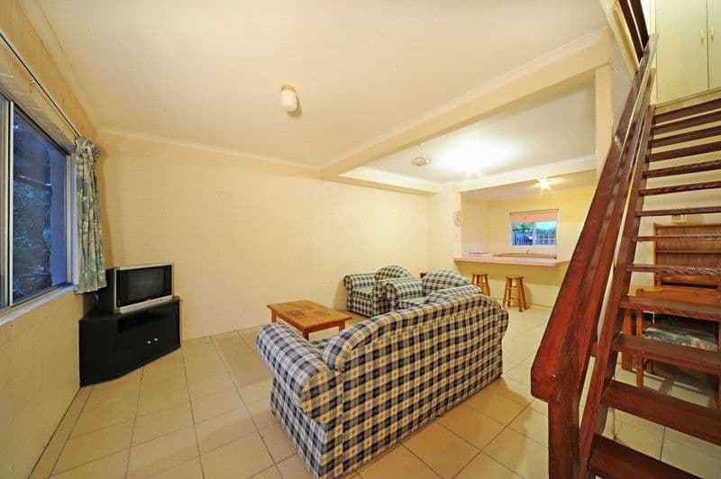 5 Duell Road, CANNONVALE QLD 4802, Cannonvale - Thumbnail 3