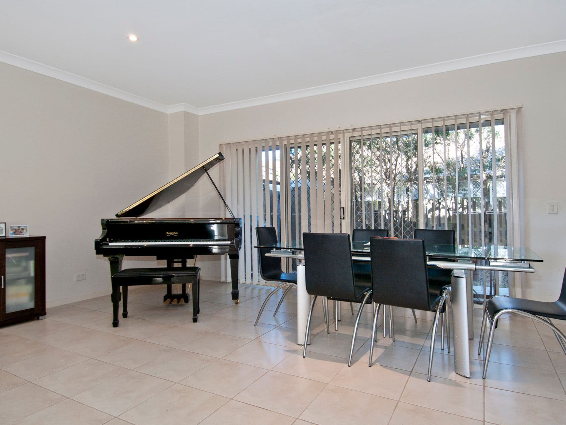 289 River Hills Road, Eagleby QLD 4207, Eagleby - Thumbnail 5