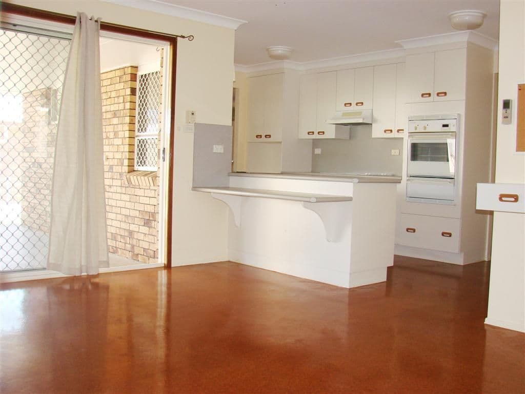 92 Donovan Crescent, GRACEMERE QLD 4702, Gracemere - Thumbnail 2