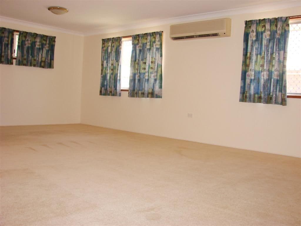 92 Donovan Crescent, GRACEMERE QLD 4702, Gracemere - Thumbnail 6