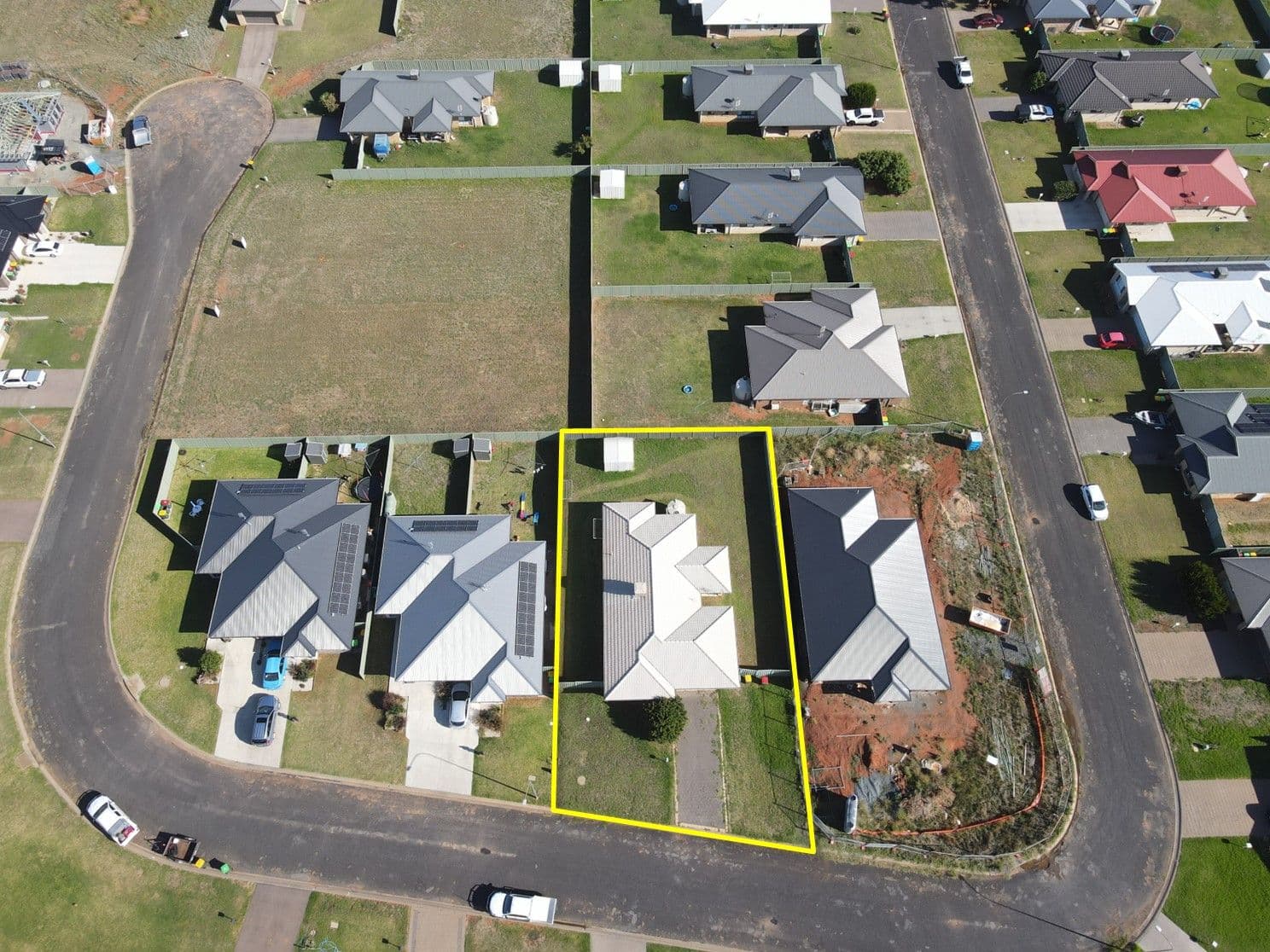 15 Warragrah Place, Parkes NSW 2870, Parkes - Image 1