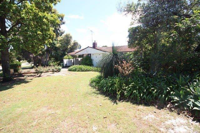11 Lincoln Road, MORLEY WA 6062, Morley - Thumbnail 4