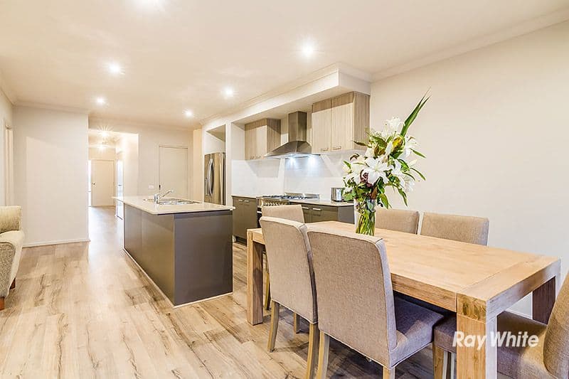 35 St Clair Avenue, Cranbourne West VIC 3977, Cranbourne West - Thumbnail 2