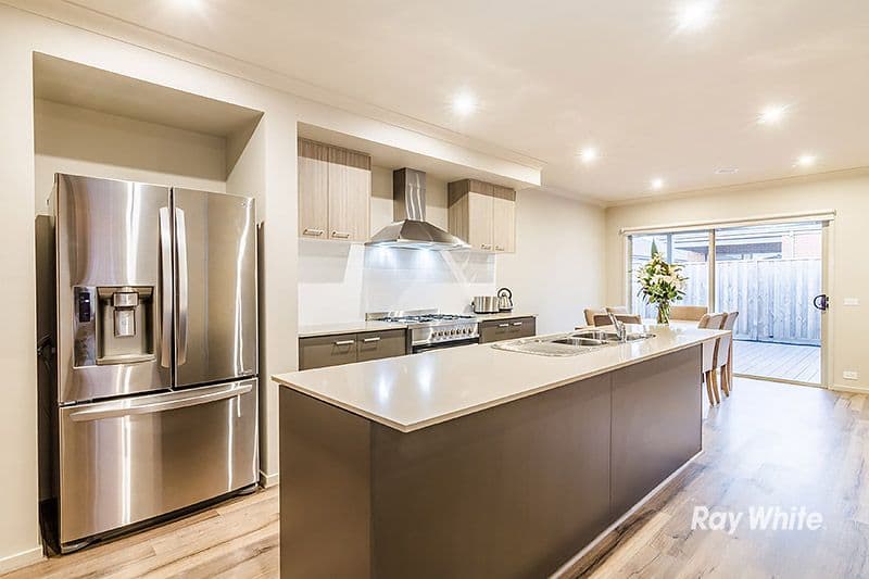 35 St Clair Avenue, Cranbourne West VIC 3977, Cranbourne West - Thumbnail 5