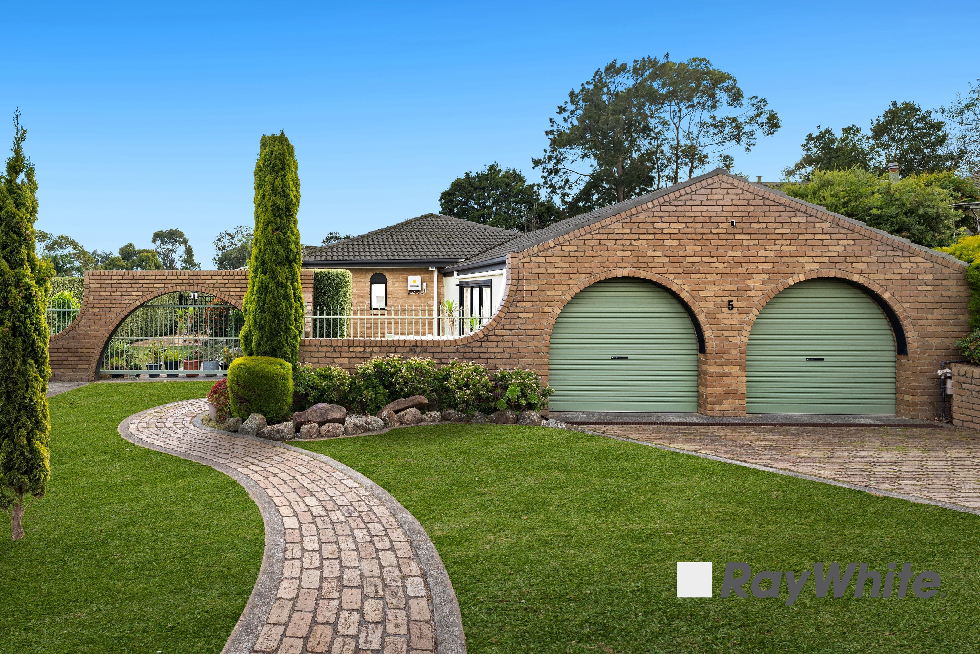 5 Rhyl Close, Endeavour Hills VIC 3802, Endeavour Hills - Image 1