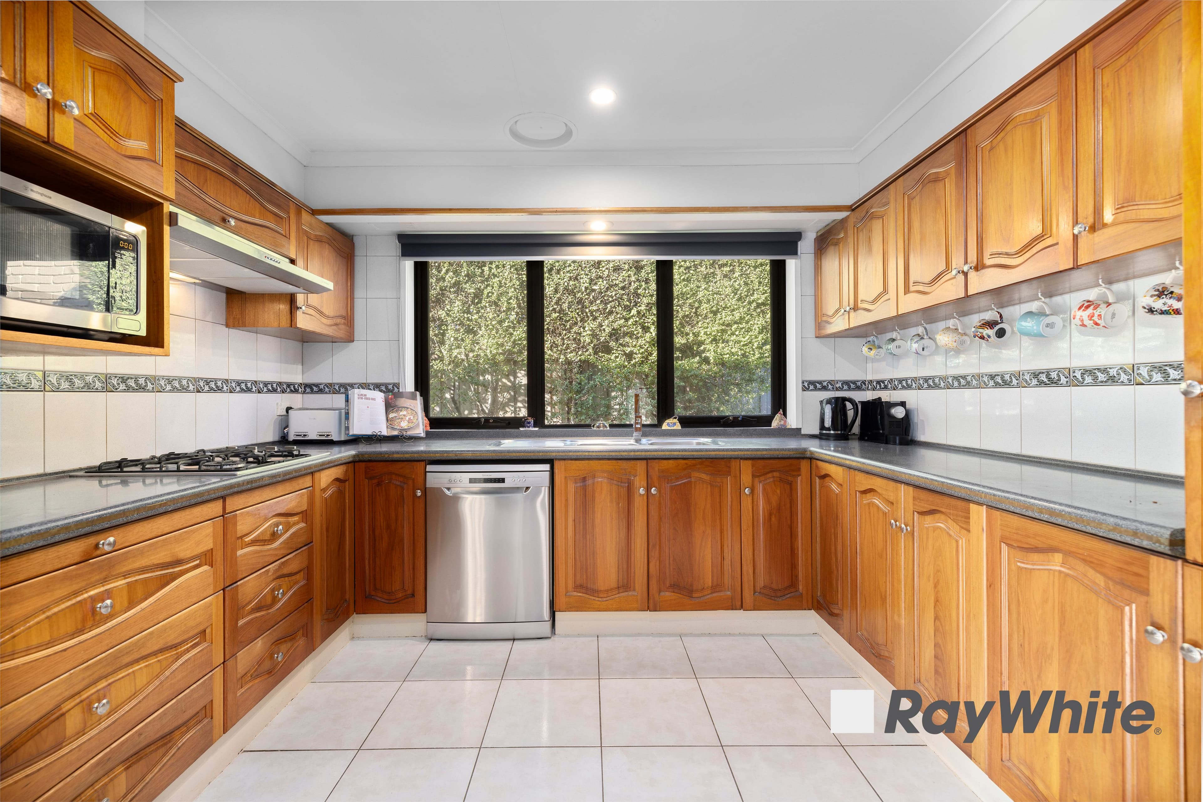 5 Rhyl Close, Endeavour Hills VIC 3802, Endeavour Hills - Thumbnail 7