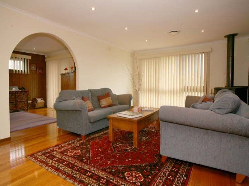 24 Marriott Parade, GLEN WAVERLEY VIC 3150, Glen Waverley - Thumbnail 2