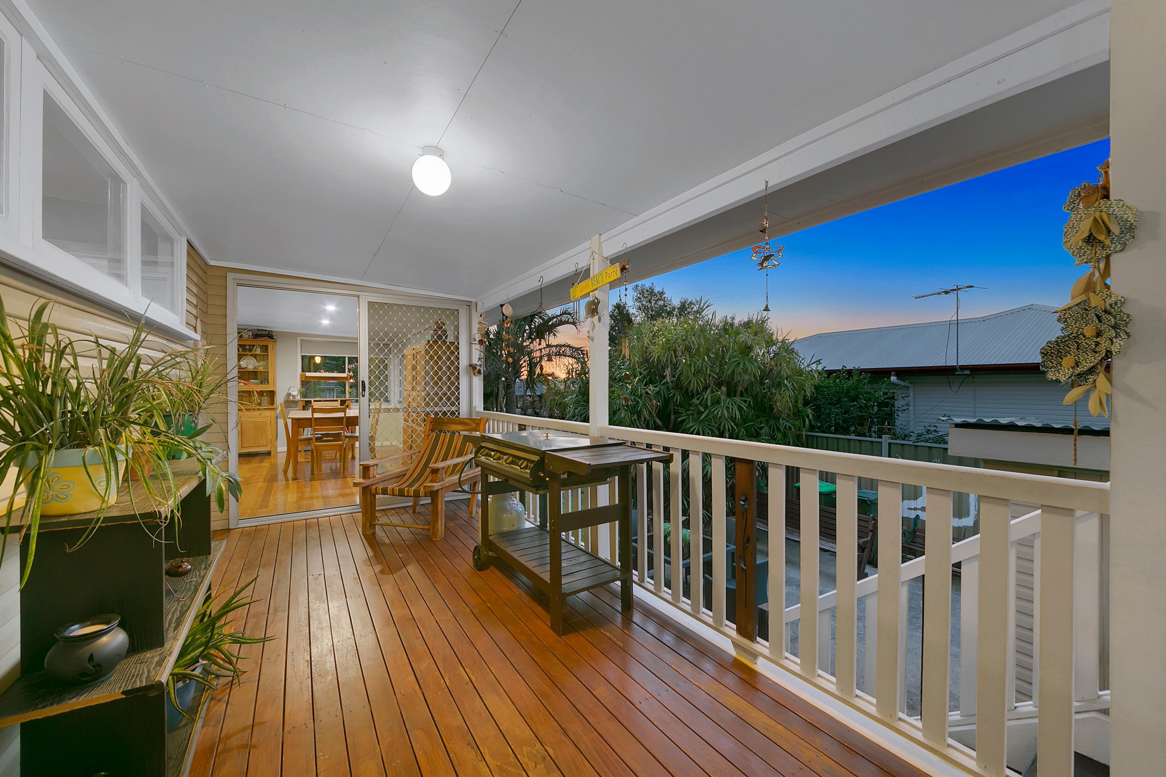 83 Lutzow Street, Tarragindi QLD 4121, Tarragindi - Thumbnail 2