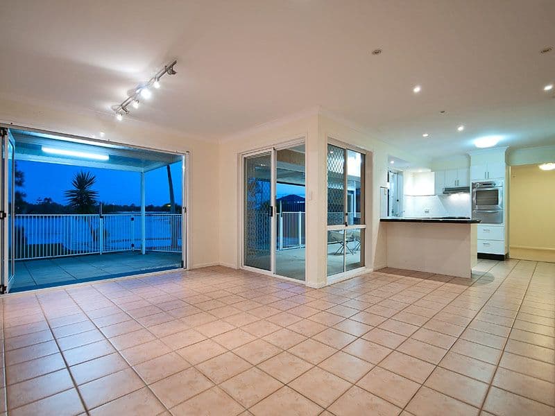 184 Port Jackson Boulevard, CLEAR ISLAND WATERS QLD 4226, Clear Island Waters - Thumbnail 7