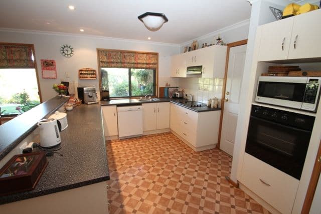 Lot 13 Jarman Crescent, CLARE SA 5453, Clare - Thumbnail 4
