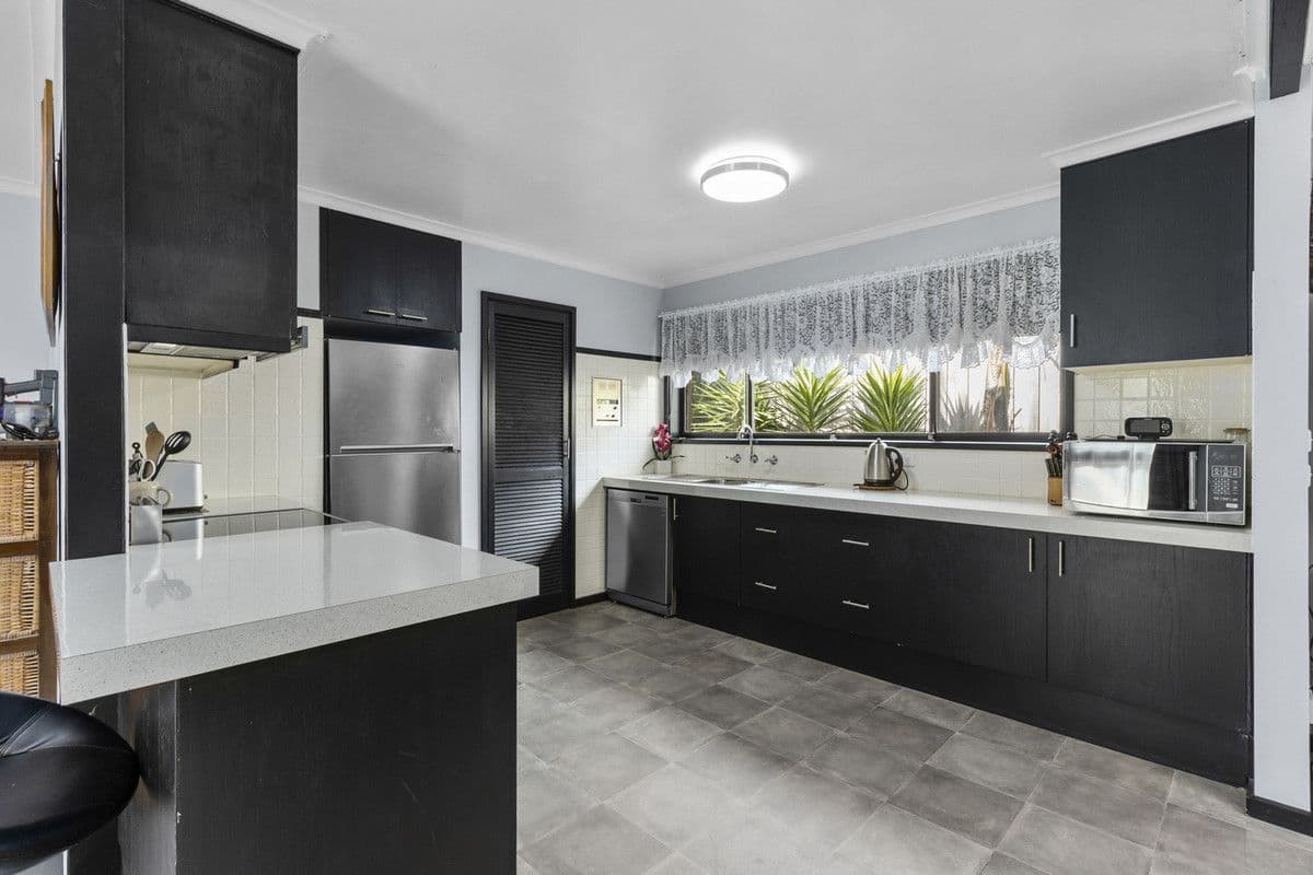 12 Millicent, Leongatha VIC 3953, Leongatha - Thumbnail 2