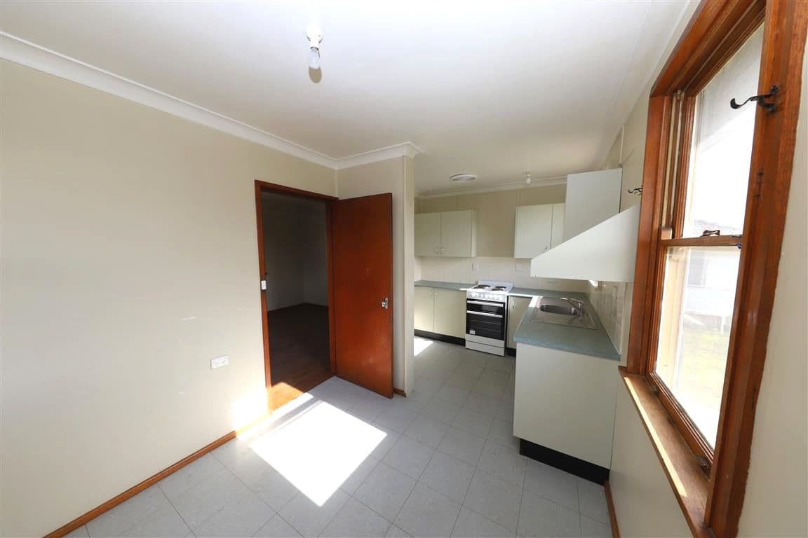 6 Gundagai Street, Adelong NSW 2729, Adelong - Thumbnail 3