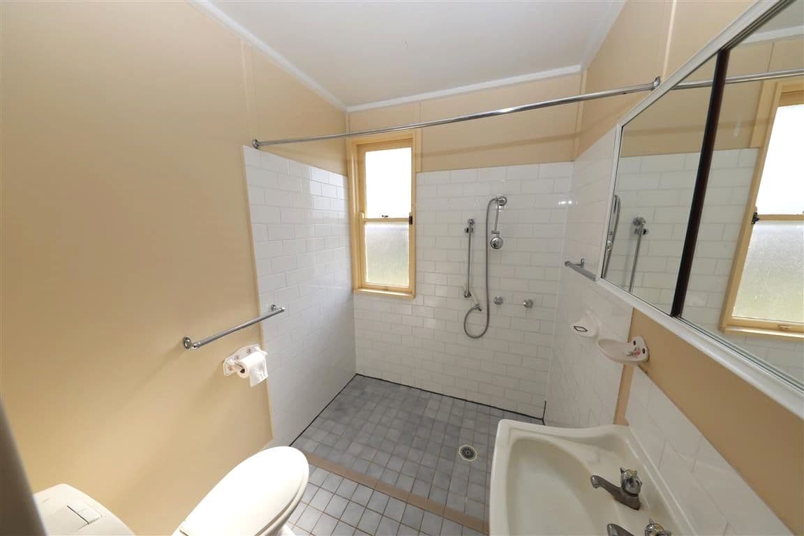 6 Gundagai Street, Adelong NSW 2729, Adelong - Thumbnail 4