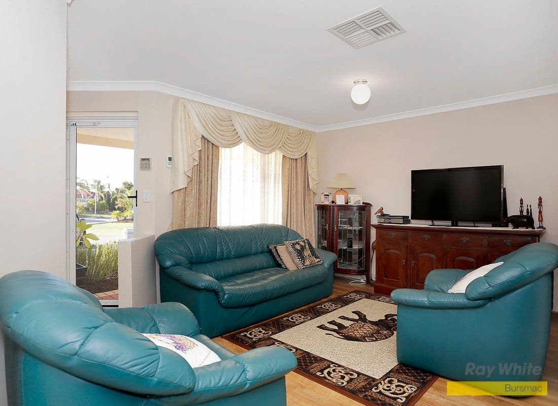 33 Goroka Grove, BALLAJURA WA 6066, Ballajura - Thumbnail 5