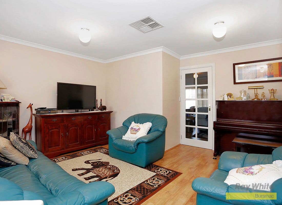 33 Goroka Grove, BALLAJURA WA 6066, Ballajura - Thumbnail 6