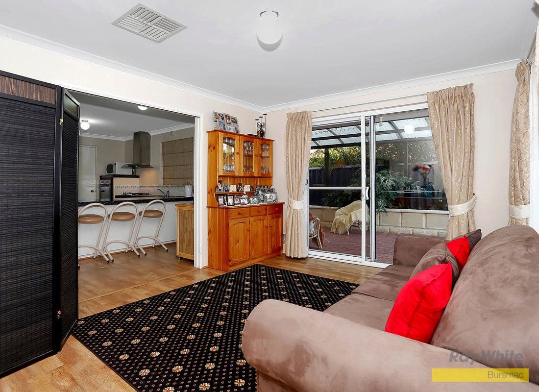 33 Goroka Grove, BALLAJURA WA 6066, Ballajura - Thumbnail 7
