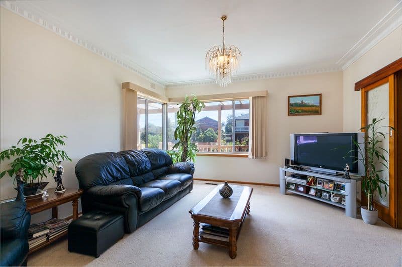 18 Fiddes Street, RESERVOIR VIC 3073, Reservoir - Thumbnail 3
