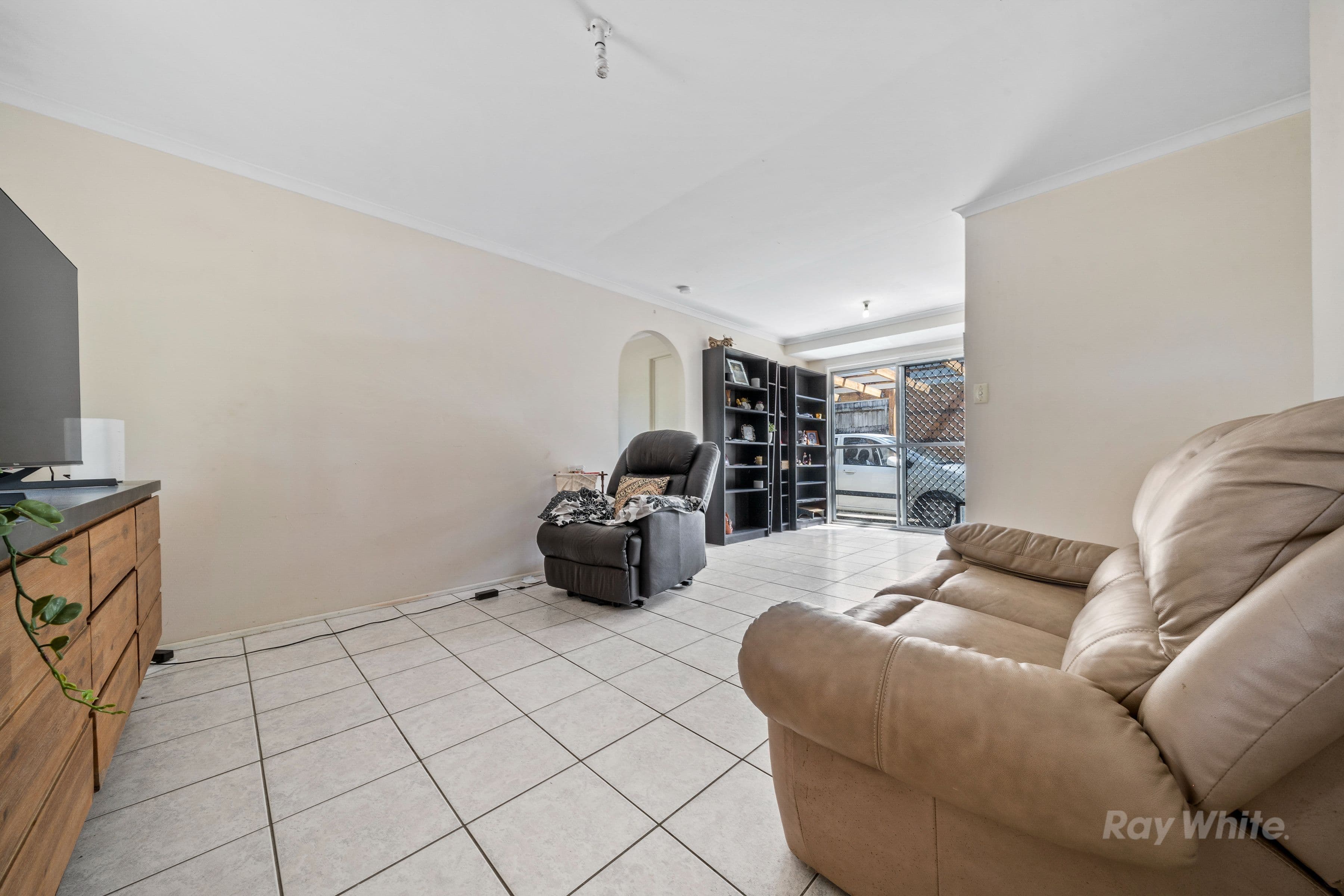 24 Girralong Street, Eagleby QLD 4207, Eagleby - Thumbnail 6