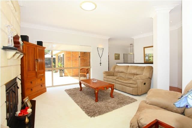 103 Port Jackson Boulevard, CLEAR ISLAND WATERS QLD 4226, Clear Island Waters - Thumbnail 6