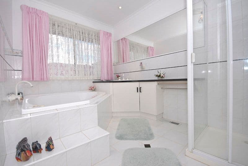139 Lakeview Drive, LILYDALE VIC 3140, Lilydale - Thumbnail 4