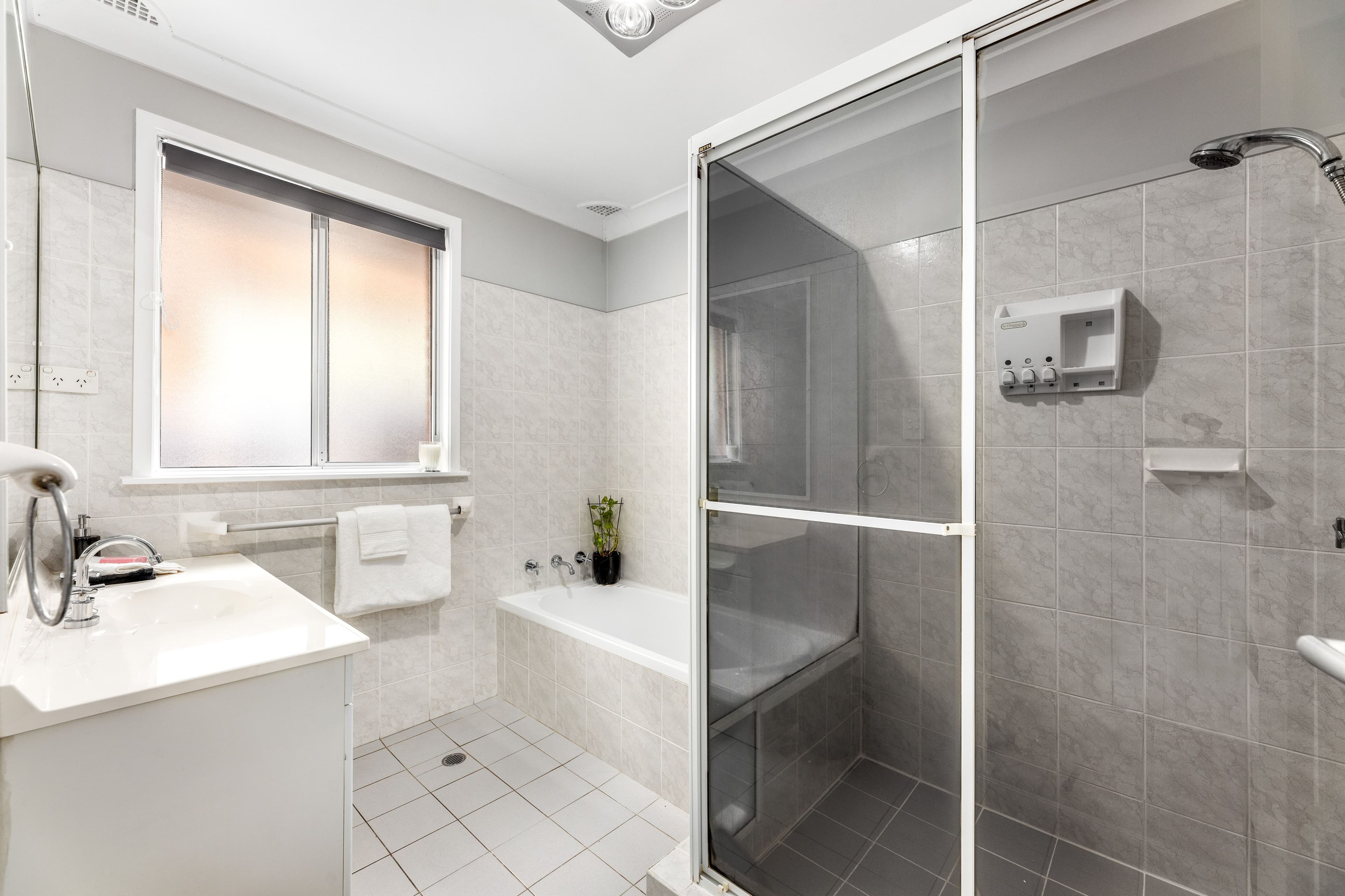 12 Stirling Avenue, Kirrawee NSW 2232, Kirrawee - Thumbnail 7