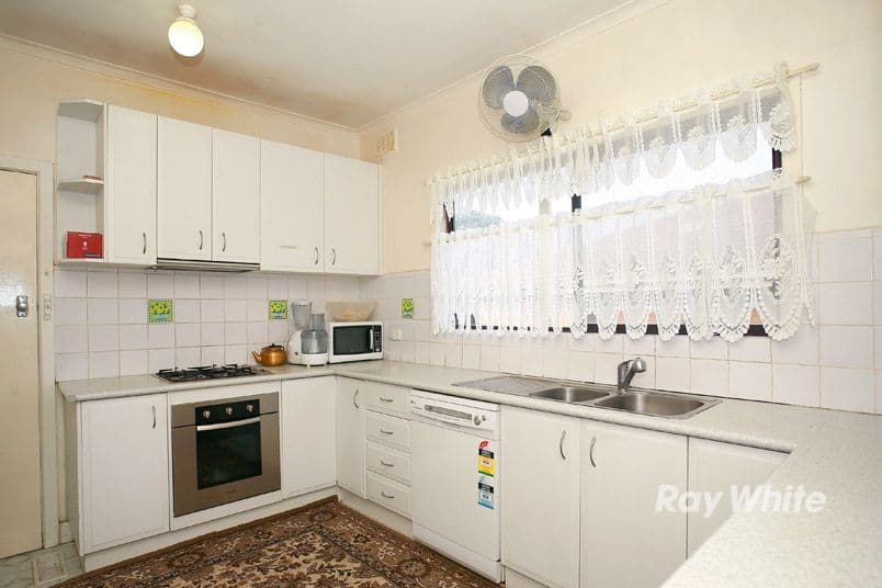 15 Edward Avenue, DANDENONG VIC 3175, Dandenong - Thumbnail 2