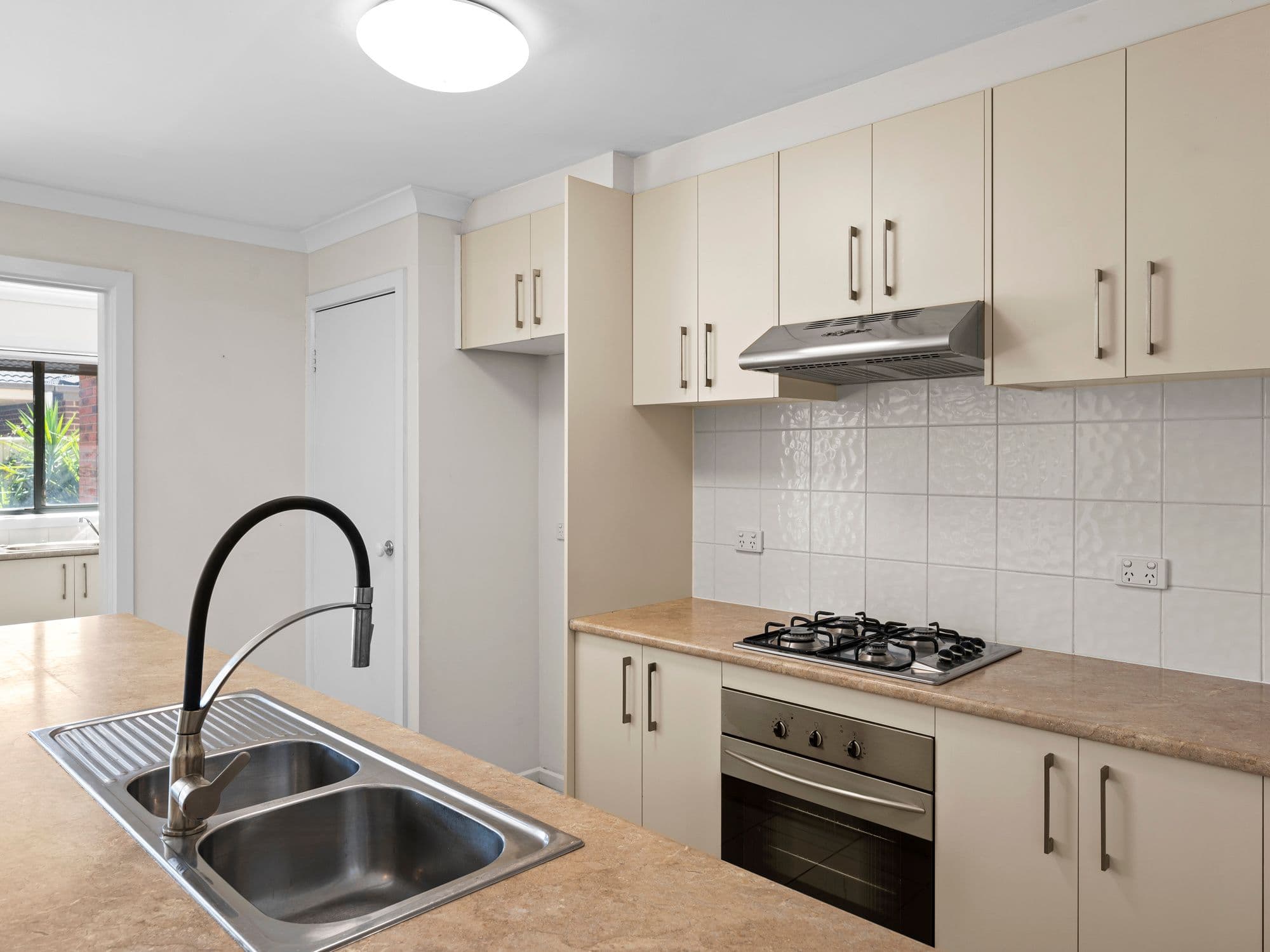 10 Schulz Street, Benalla VIC 3672, Benalla - Thumbnail 5