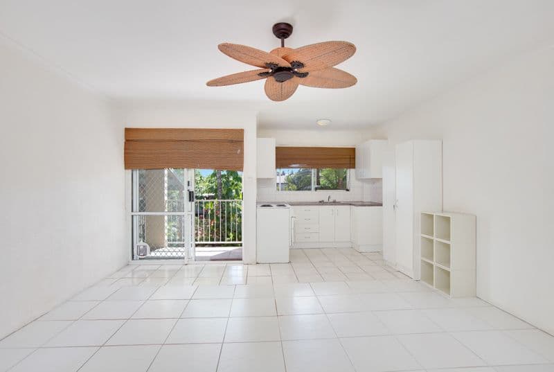 8 Nelson Street, Bungalow QLD 4870, Bungalow - Thumbnail 2