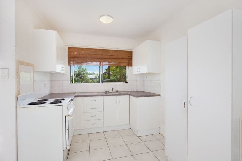 8 Nelson Street, Bungalow QLD 4870, Bungalow - Thumbnail 4