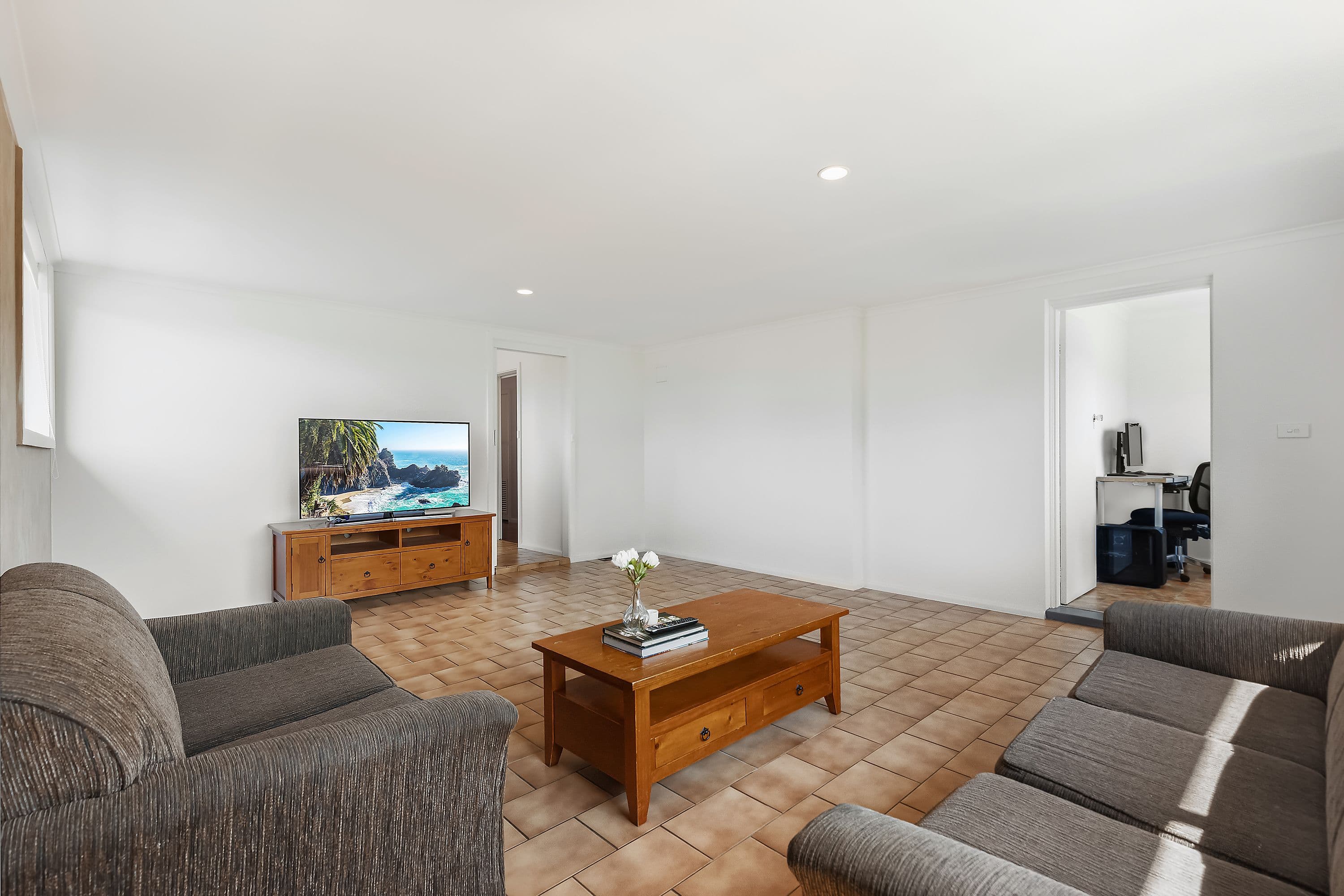19 Burilla Avenue, Doncaster VIC 3108, Doncaster - Thumbnail 5