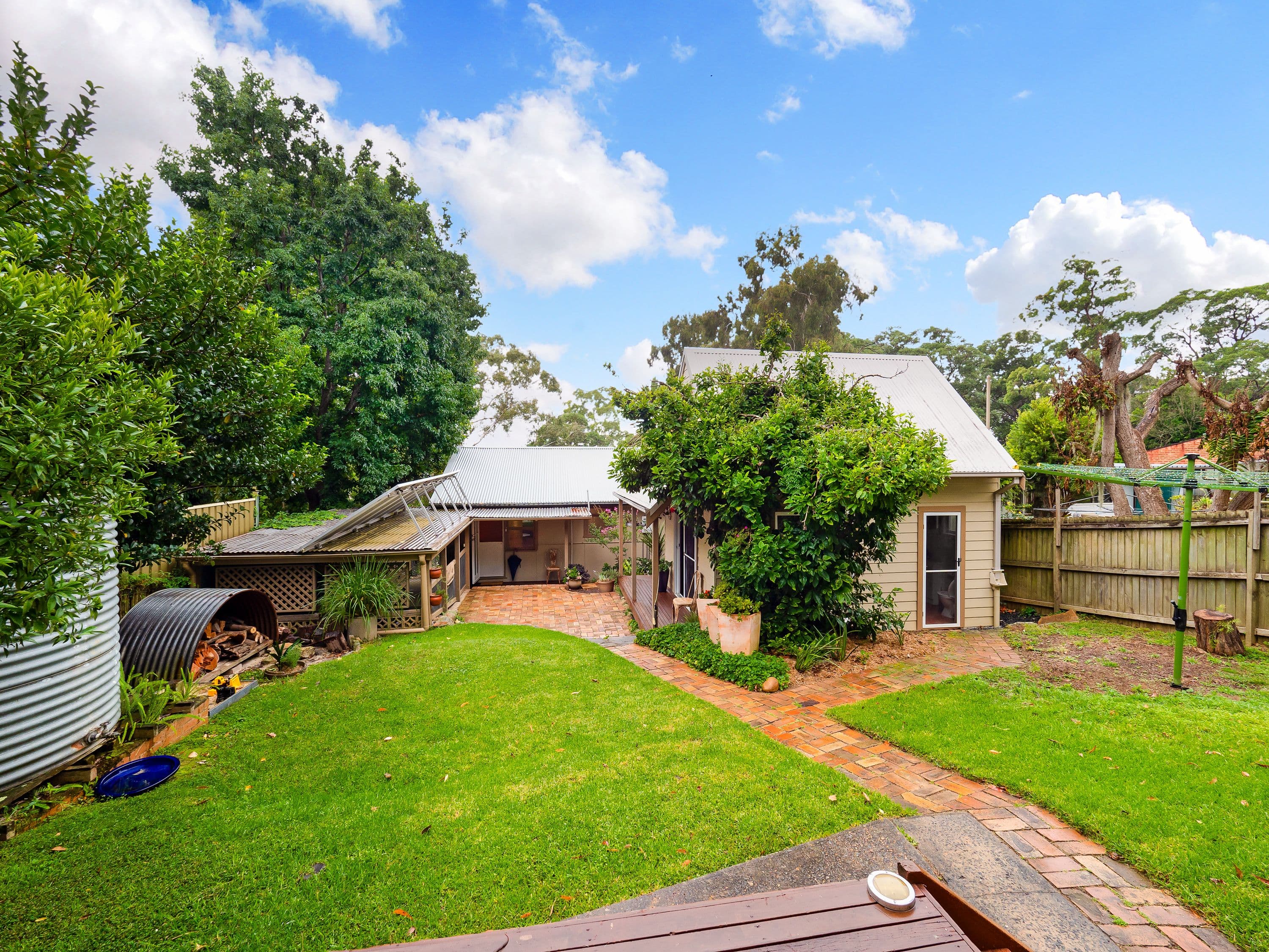 200 Lieutenant Bowen Drive, Bowen Mountain - Thumbnail 3