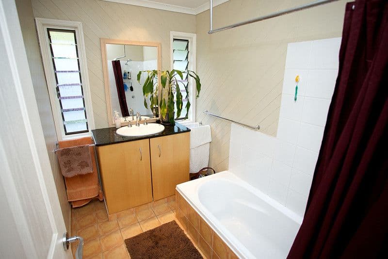 9 Latin Court, ROCHEDALE SOUTH QLD 4123, Rochedale South - Thumbnail 5