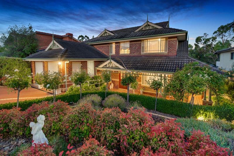 38 Cheadle Crescent, BUNDOORA VIC 3083, Bundoora - Thumbnail 2