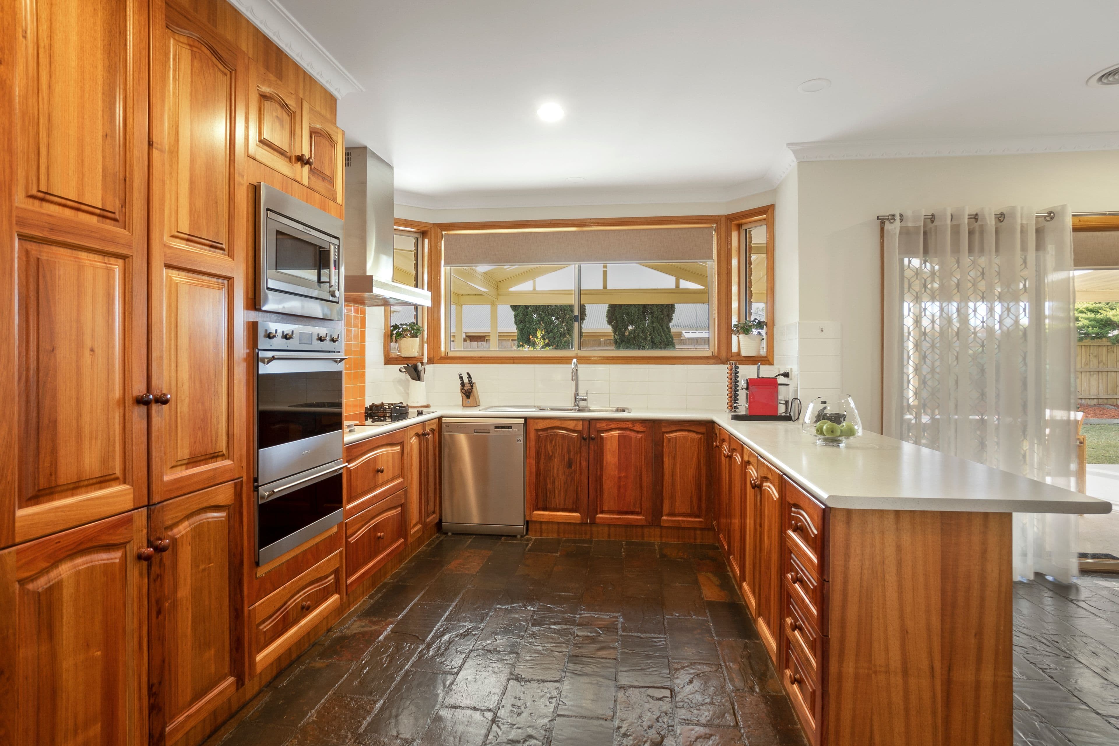 2 Hartwell Court, Werribee VIC 3030, Werribee - Thumbnail 8