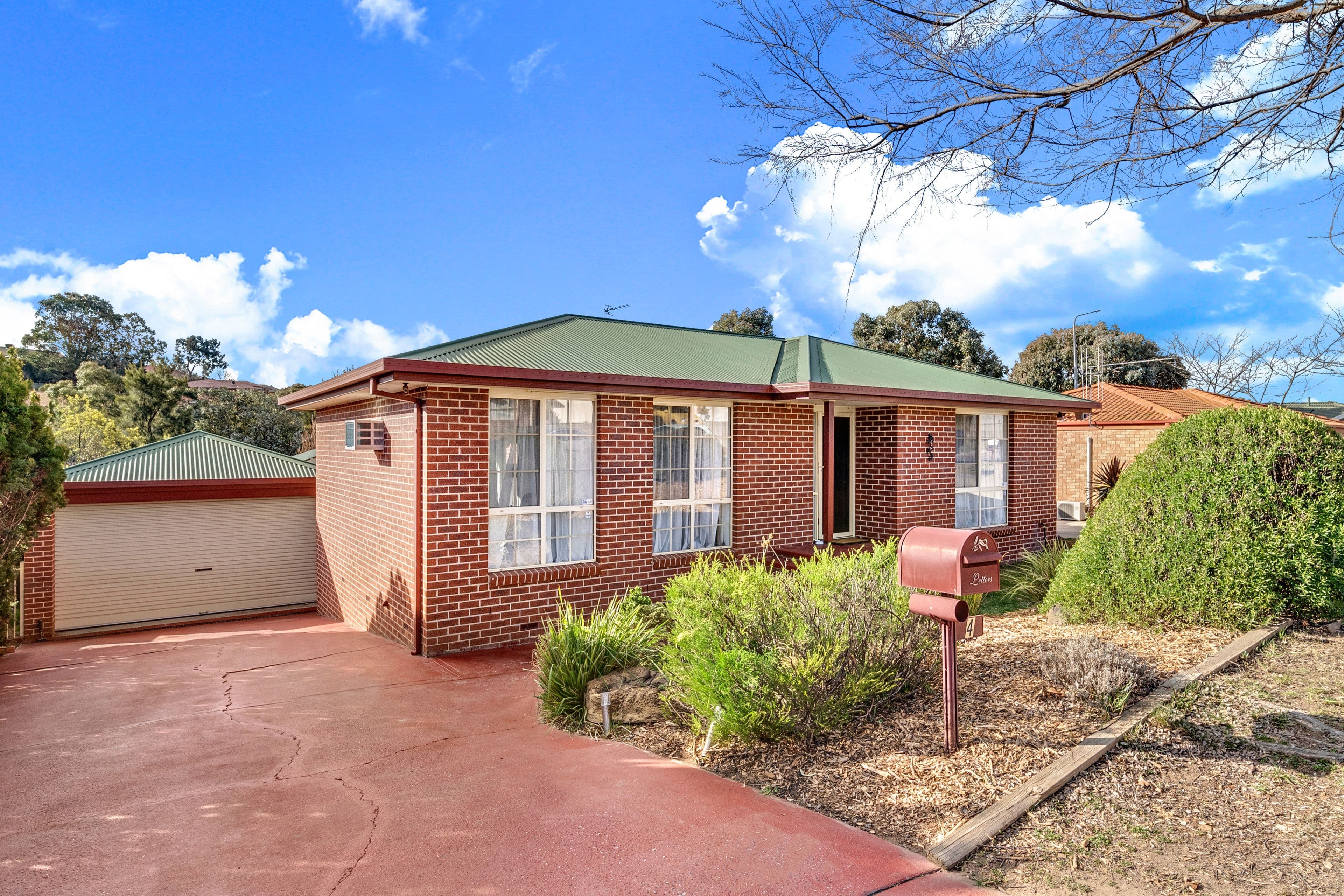 4 Cashion Court, Dunlop ACT 2615, Dunlop - Image 1