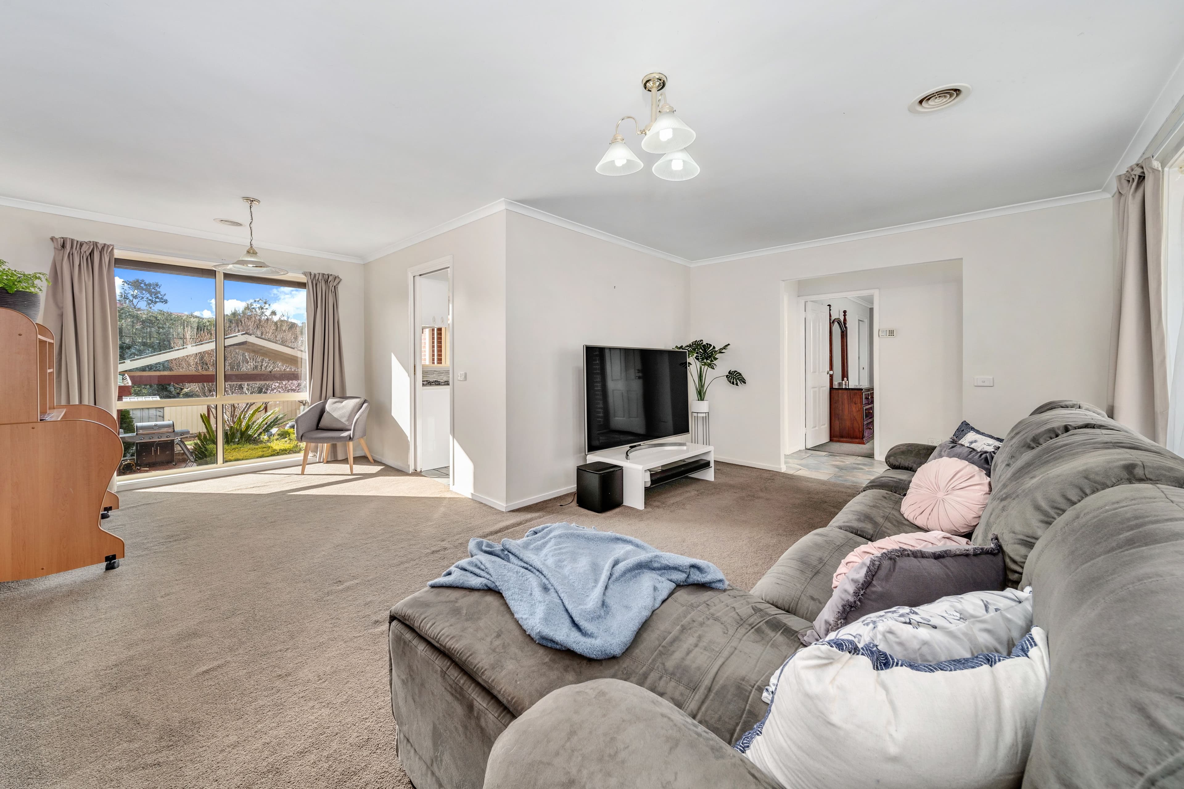 4 Cashion Court, Dunlop ACT 2615, Dunlop - Thumbnail 3