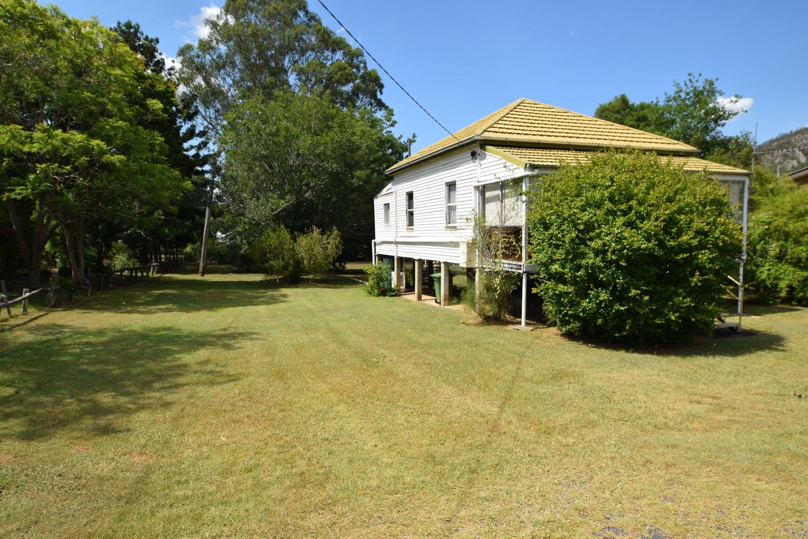19 Barbour Street, Esk QLD 4312, Esk - Thumbnail 3