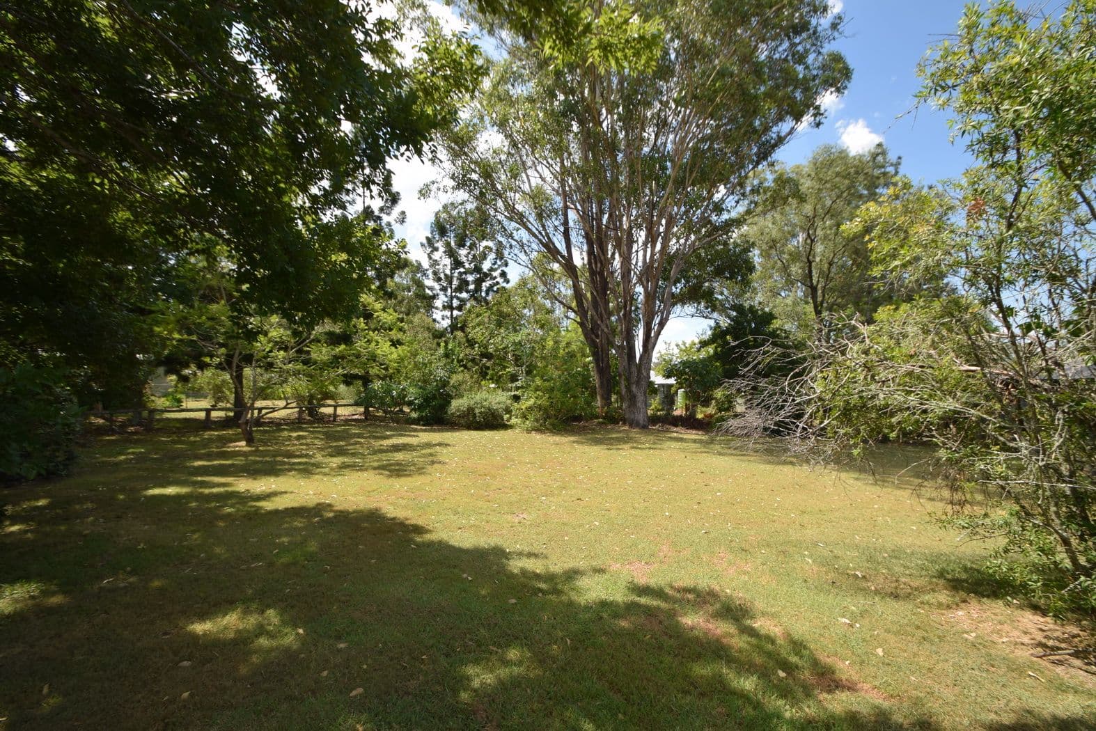 19 Barbour Street, Esk QLD 4312, Esk - Thumbnail 5