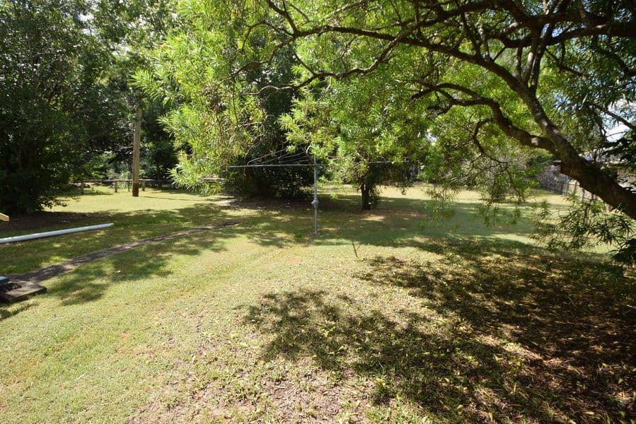19 Barbour Street, Esk QLD 4312, Esk - Thumbnail 7