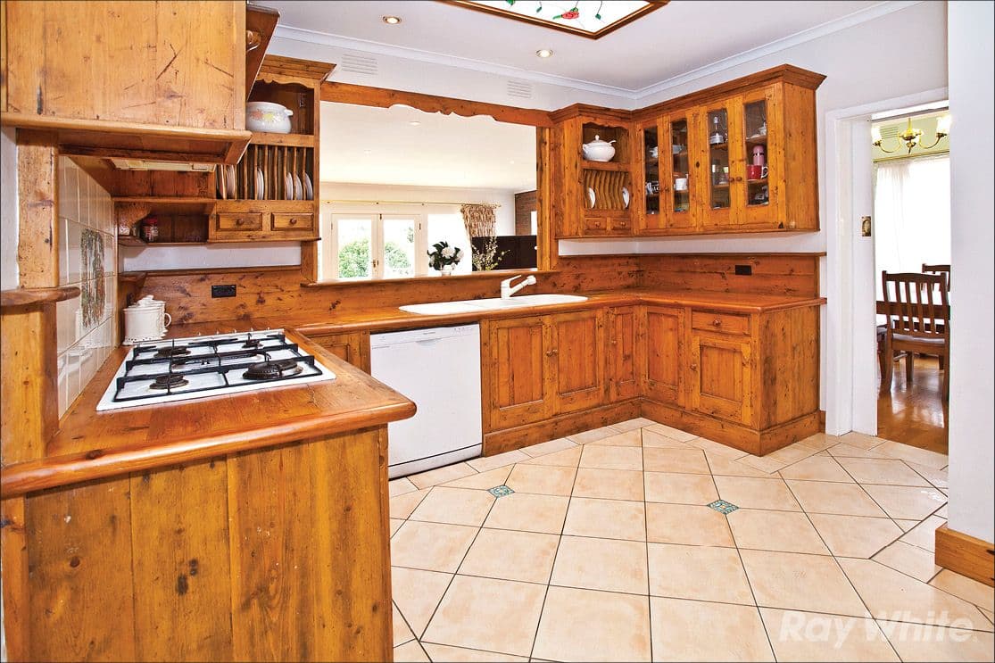 5 Kurrajong Avenue, GLEN WAVERLEY VIC 3150, Glen Waverley - Thumbnail 2