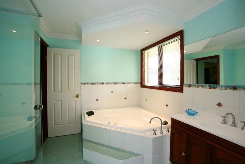 16 County Drive, BERWICK VIC 3806, Berwick - Thumbnail 5