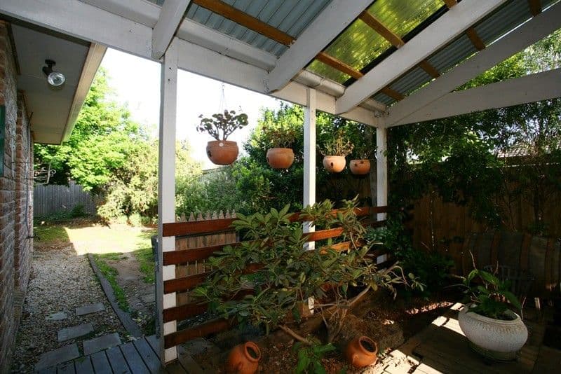 16 County Drive, BERWICK VIC 3806, Berwick - Thumbnail 8