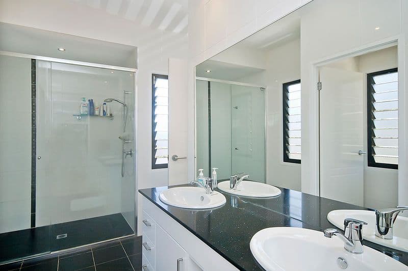 59 Sawtell Drive, CURRUMBIN WATERS QLD 4223, Currumbin Waters - Thumbnail 5