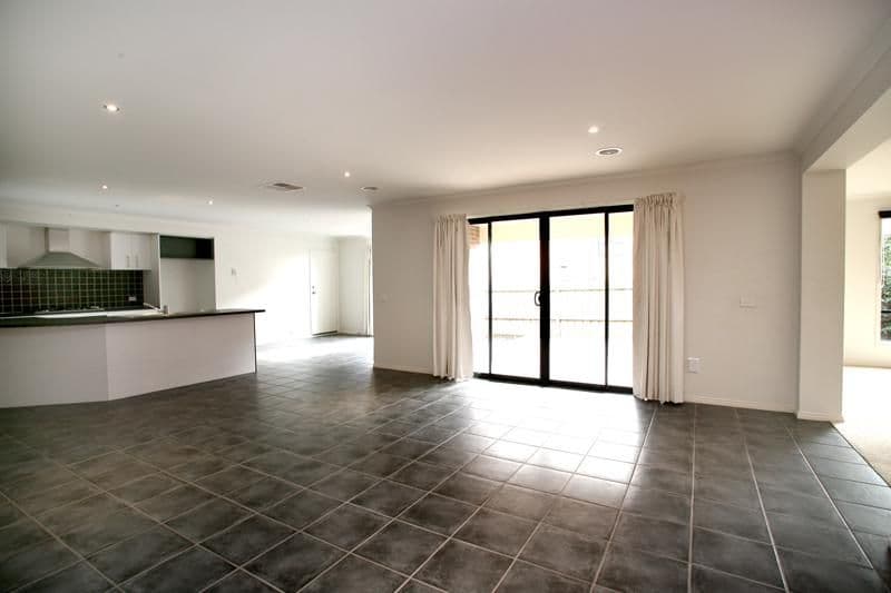 24 Norwegian Way, NARRE WARREN SOUTH VIC 3805, Narre Warren South - Thumbnail 5