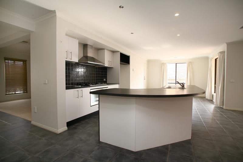 24 Norwegian Way, NARRE WARREN SOUTH VIC 3805, Narre Warren South - Thumbnail 6